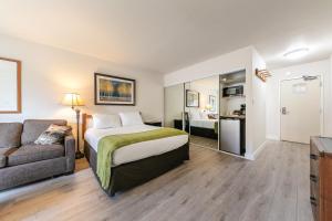 King Studio 2nd Floor #234 at Donner Lake Village