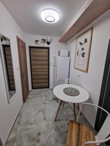Apartament cu o camera - 3hvězdičkové hotely ve městě Reşiţa