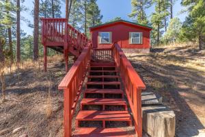 Willow House: 3 Bedrooms, Private Hot Tub, Views!!