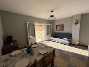 Appartement à 2 pas de la plage avec terrasse et parking - FR-1-387-186