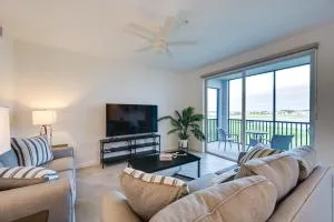 Maria Condo with Community Pool Access - Orangetree