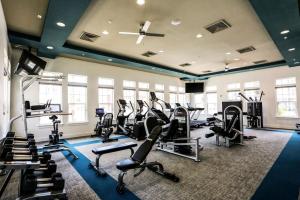 H4N Furnished Apartments, Resort Style Living in South Tampa