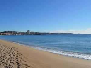 Studio Cabine 4 Pers avec Aperçu Mer, Proche Plage, Terrasse, Parking Privé et Clim à Fréjus - FR-1-226A-158