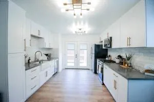 Comfortable & Modern 3BD/2BA Home -pet friendly! - 加迪纳市