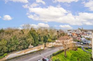Appartements Suite annee 70 - Balneo et balcon : photos des chambres