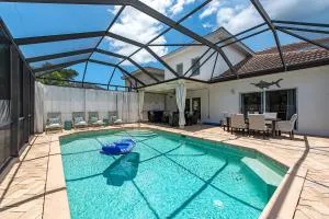 Casa de Palmeras! Southern Exposure-1 mile to beach - Vanderbilt Beach