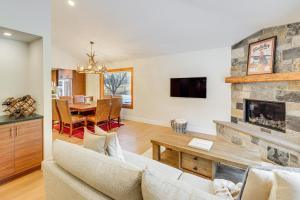 Bright Ketchum Retreat with Views and Private Hot Tub!