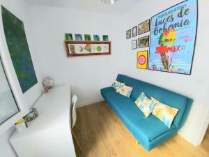 Luminoso apartamento en el centro, con mucho arte