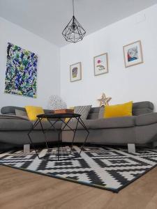 Luminoso apartamento en el centro, con mucho arte