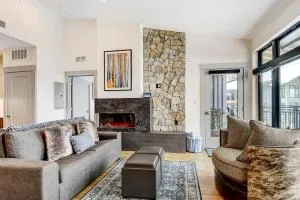 New Luxury Condo 1409 I Hot Tub I AC I Great Views I Best Price I FREE Adventures Daily - Hideaway Park