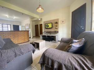 B958 - Casa de praia com 3 quartos em Bombinhas SC