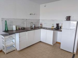 Appartement 45 pers avec parking privé, vue sur mer - FR-1-387-105