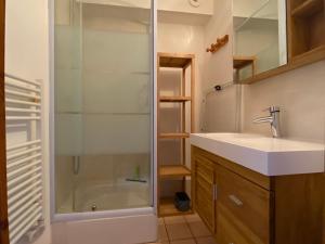 2 pièces cabine, 4 pers, animal admis, balcon - FR-1-263-422