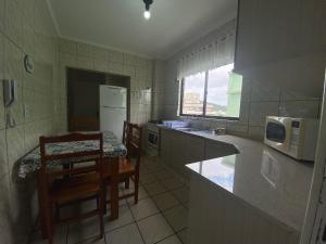 B479 - Apto 2 quartos cvista mar na Av de Bombas