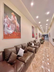 Jultom Inn Hotel & Suites