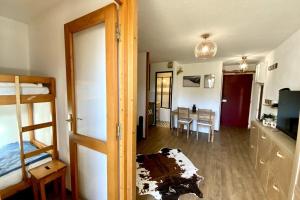 Maisons de vacances The Edelweiss- Renovated studio for 4 people! : photos des chambres