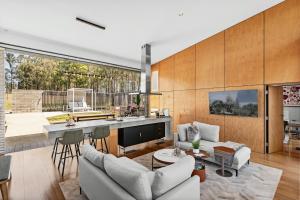 The Longhouse - Suite 3