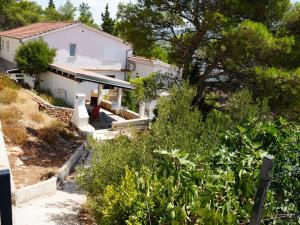 Apartments with a parking space Jelsa, Hvar - 22211