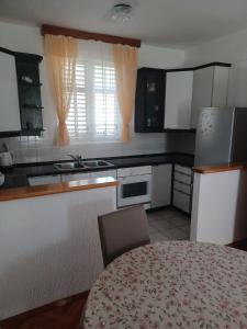 Apartments by the sea Kampor, Rab - 22228