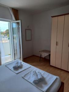 Apartments by the sea Kampor, Rab - 22228