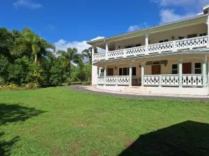 You 4 Ric Apartments - Choiseul