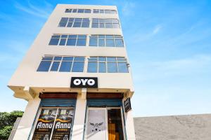 OYO Flagship 81470 Annu Residency