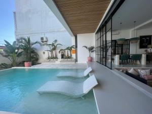 Arrova Bali Berawa, Canggu by Blacksand