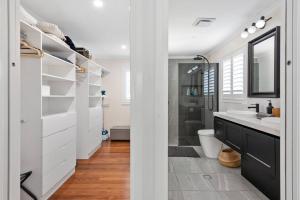 A Family Affair ~ 4 Bed2.5BathPool ~ Morningside