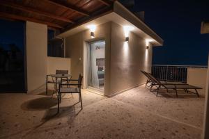 Studio with panoramic Athens view