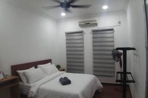 Homestay with pool kuantan