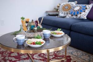 エメラルド色に輝く希望ヶ丘ビーチまで徒歩圏内！リゾート地恩納村のお洒落な3LDK一軒家貸し切り！