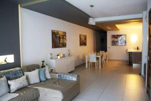 Modern 3BR Apartment in Swieqi