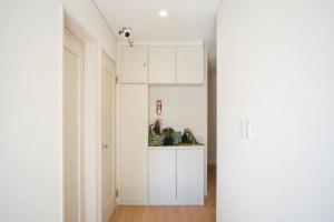 エメラルド色に輝く希望ヶ丘ビーチまで徒歩圏内！リゾート地恩納村のお洒落な3LDK一軒家貸し切り！