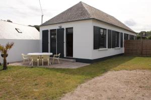 Villas 481 - Maison de pecheur a 50m de la plage de Caroual. : photos des chambres