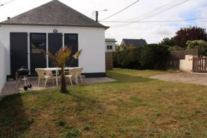 Villas 481 - Maison de pecheur a 50m de la plage de Caroual. : photos des chambres