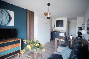 LEcrin Bleu Parking-Clim-Cosy