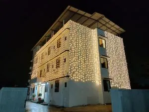 Hotel Aayan Residency Boarding & Lodging - Titwala