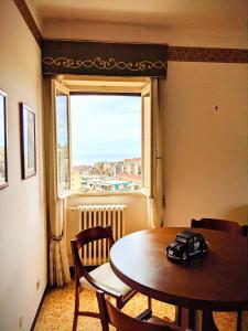 248 - Casa Amarcord - Appartamento vintage VISTA MARE e a pochi minuti dal centro di Sanremo