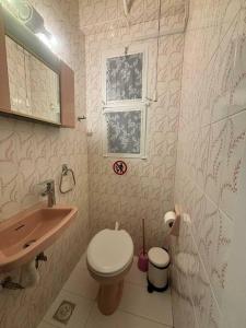 YOUTH SHARED APARTMENT IN Athens