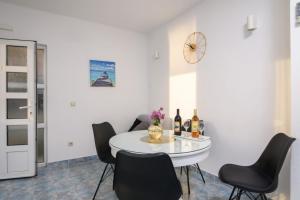 Apartment in Okrug Gornji with sea view, air conditioning, WiFi, washing machine 5049-2