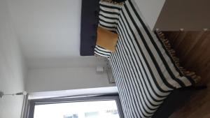 Immaculate 1-Bed Apartment on the 26th floor