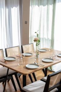 Houseloft Cityscape Bliss