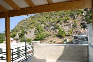 Deluxe Family Suite with Sea View