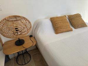 Studio Liège, vue mer au village de Bormes les Mimosas