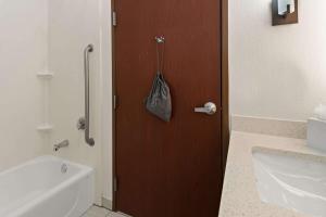 Queen Suite with Two Queen Beds - Non-Smoking room in Comfort Suites Granbury