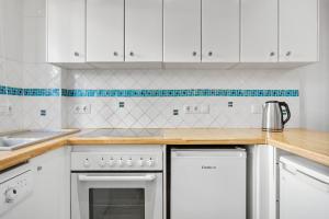 Adelfas by IVI Real Estate