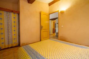 Maisons de vacances Le Jas charming Mas in Provence with shared pool nature calm space : photos des chambres