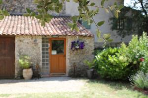 Maisons de vacances Lou Petarel Charming house with shared pool nature an calm in Provence : photos des chambres