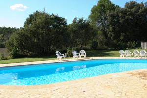 Lou Penequet a charming Mas in Provence with shared pool countryside