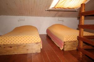 Maisons de vacances Les Messugues typical Provencal farmhouse with shared pool nature peace : photos des chambres